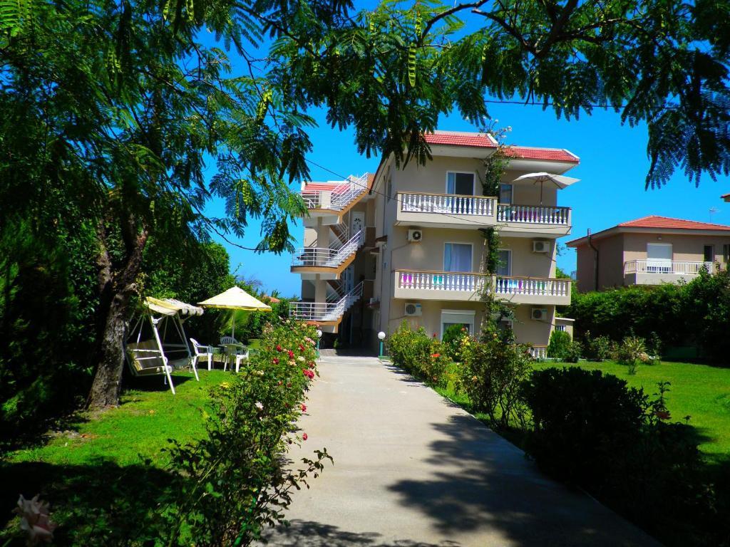 Alexia Apartments & Studios Kremastí Exterior foto